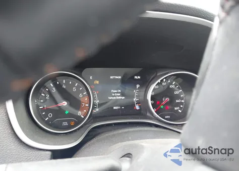 2018 Jeep Compass Latitude 4X4 from USA, damaged, VIN 3C4NJDBBXJT270575